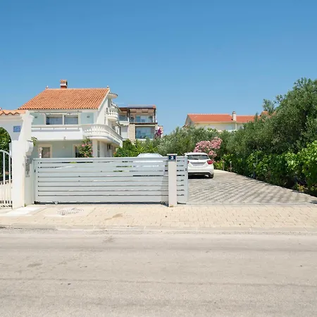 The Tribunj Apartman Tribalj