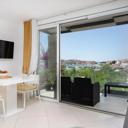 The Tribunj 아파트 Tribalj