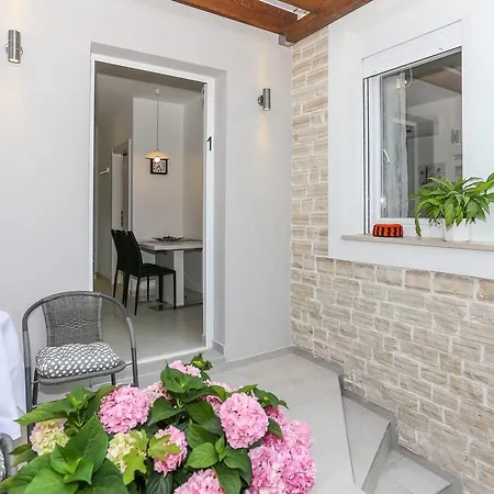 The Tribunj 아파트 Tribalj