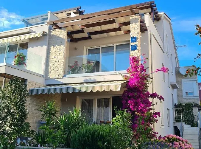 Apartman The Tribunj Tribalj